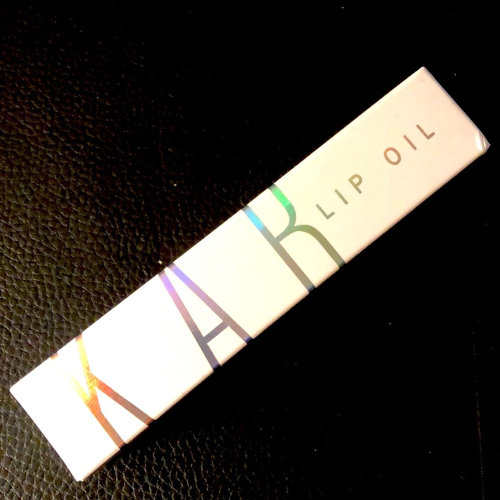 Kab lip oil